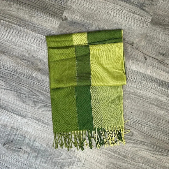 Green Plaid Accessory Scarf - Picture 2 of 2